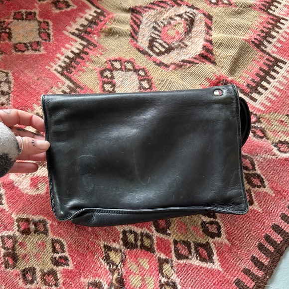 Leather wristlet wallet bag - Picture 4 of 6